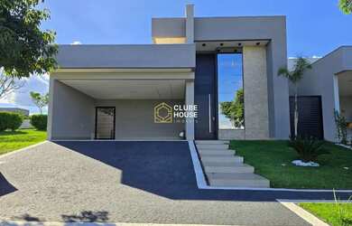 Imagem: A casa em condomínio possui 3 Dormitórios, 5 Banheiros, 2