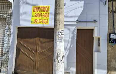 Imagem: A casa possui 3 Dormitórios, 2 Banheiros, 1 Vaga na garagem