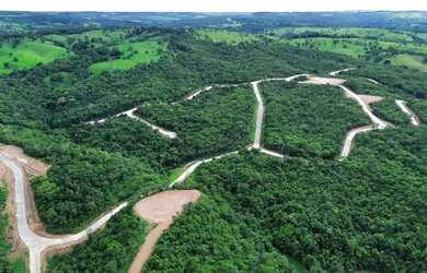 Imagem: O terreno possui 2.500m² de Área e está localizado em Jardim