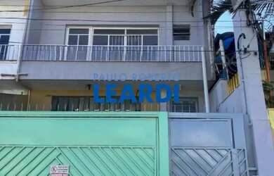 Imagem: O depósito possui 1 Vaga na garagem, 640m² de Área e está