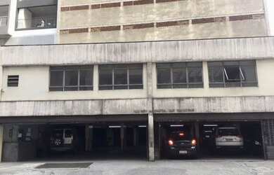 Imagem: O depósito possui 1 Vaga na garagem, 30m² de Área e está