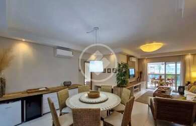 Imagem: O apartamento possui 4 Dormitórios, 4 Banheiros, 3 Vagas na