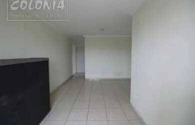 Imagem: O apartamento possui 3 Dormitórios, 1 Banheiro, 1 Vaga na garagem