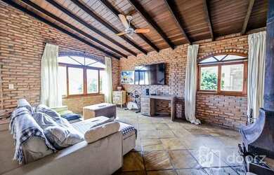 Imagem 15: Imóvel na Dr. Pitrez com 4 dormitórios e 329m²