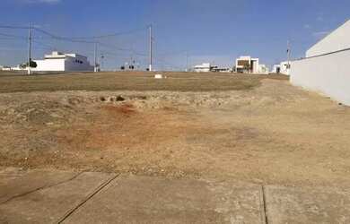 Imagem: O terreno possui 450m² de Área e está localizado em Chácara