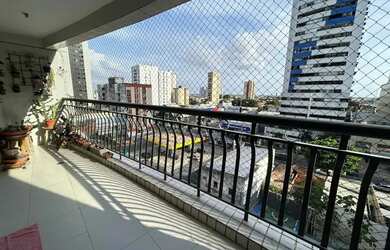 Imagem: O apartamento possui 3 Dormitórios, 4 Banheiros, 2 Vagas na