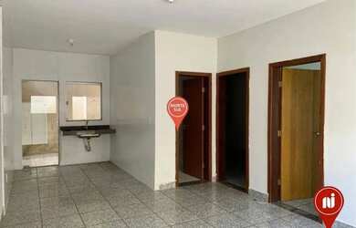 Imagem: A casa possui 2 Dormitórios, 1 Banheiro, 1 Vaga na garagem