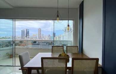 Imagem: O apartamento possui 3 Dormitórios, 2 Banheiros, 2 Vagas na