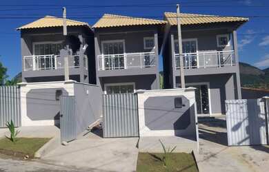 Imagem: A casa possui 2 Dormitórios, 2 Banheiros, 1 Vaga na garagem