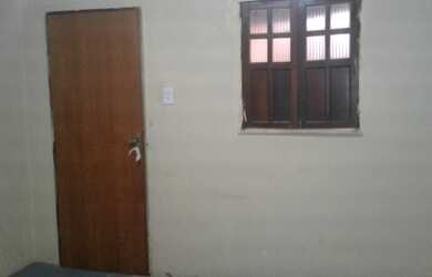 Imagem 10: Casa 2 quartos, sala, coz e banh. 500,00 água e luz individual Pau Miúdo