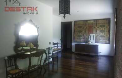 Imagem 9: Residencial - Guacuri. Piscina, Varanda, Guarda roupaeLareira