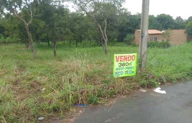 Imagem: O terreno possui 360m² de Área e está localizado em Plano