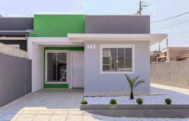 Imagem: A casa em condomínio possui 3 Dormitórios, 2 Banheiros, 1