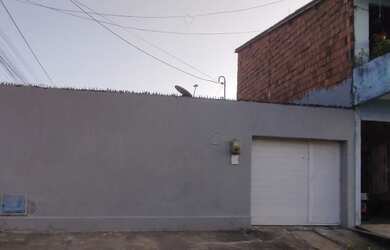 Imagem 1: Alugo casa de três quartos por 600 reais no Jangurussu perto da UPA