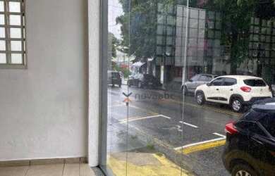 Imagem: O depósito possui 2 Vagas na garagem, 86m² de Área e está