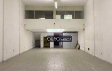 Imagem: O depósito possui 5 Vagas na garagem, 700m² de Área e está