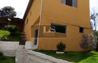 Imagem: A chácara possui 1.624m² de Área e está localizado em Araçariguama