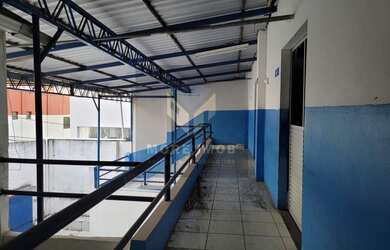 Imagem 15: Casa esquina para aluguel e venda tem 750 metros quadrados ao lado Estação...