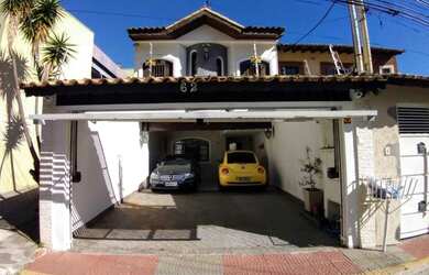 Imagem 2: Sobrado para Venda em Suzano, Vila Paiva, 4 dormitórios, 2 suítes, 4...