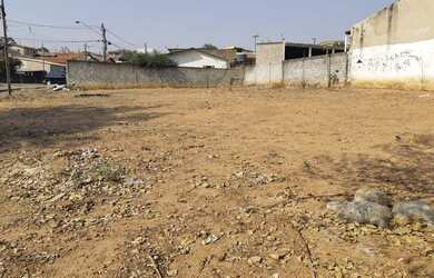 Imagem 2: Lote/Terreno para aluguel e venda possui 393 metros quadrados em Jardim São Rafael - Campi