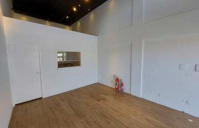 Imagem: O depósito possui 2 Vagas na garagem e 10m² de Área e está