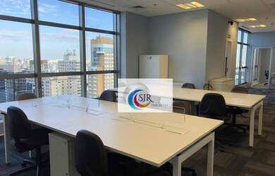 Imagem: O depósito possui 5 Vagas na garagem, 665m² de Área e está