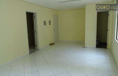 Imagem: O depósito possui 32m² de Área e está localizado em Parque