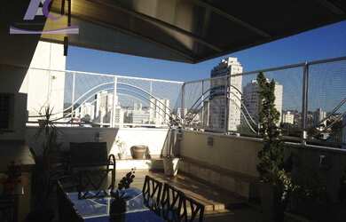 Imagem: O apartamento possui 4 Dormitórios, 1 Banheiro, 2 Vagas na