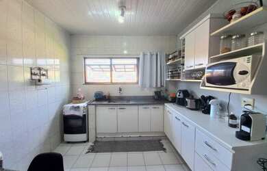 Imagem 11: Oportunidade para investidor ou família, ampla. 3 Casas mais 2 lojas