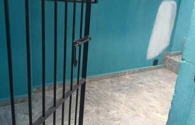 Imagem: A casa possui 4 Dormitórios, 3 Banheiros, 1 Vaga na garagem