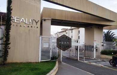 Imagem: O apartamento possui 2 Dormitórios, 1 Banheiro, 1 Vaga na garagem