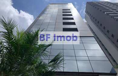 Imagem: O depósito possui 2 Vagas na garagem, 110m² de Área e está