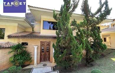 Imagem: A casa em condomínio possui 4 Dormitórios, 5 Banheiros, 5