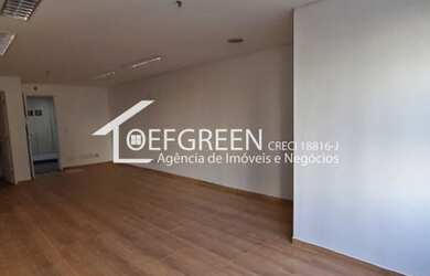 Imagem: O depósito possui 1 Vaga na garagem, 42m² de Área e está