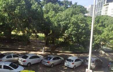 Imagem: O depósito possui 1 Vaga na garagem, 30m² de Área e está