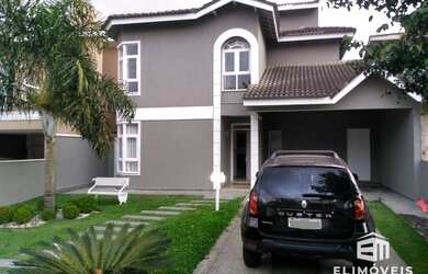 Imagem: A casa em condomínio possui 3 Dormitórios, 4 Banheiros, 4