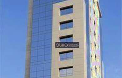 Imagem: O depósito possui 4 Vagas na garagem, 223m² de Área e está