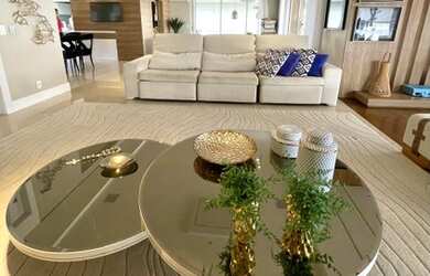 Imagem: O apartamento possui 4 Dormitórios, 5 Banheiros, 5 Vagas na