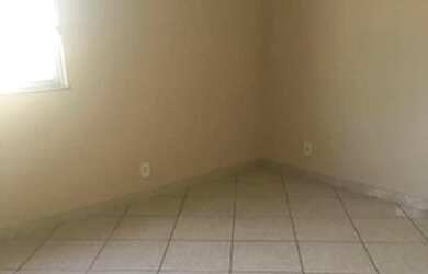 Imagem 2: Casa Na Trindade. Varanda, 2 Vagas na garageme2 Dormitórios