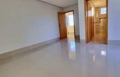 Imagem 12: Sobrado 3 suítes com piscina no Jardins Bolonha em Goiânia