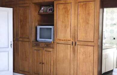 Imagem: O apartamento possui 3 Dormitórios, 2 Banheiros, 222m² de