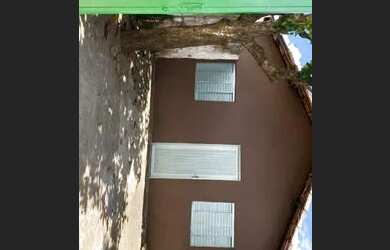 Imagem: A casa possui 3 Dormitórios, 3 Banheiros, 3 Vagas na garagem