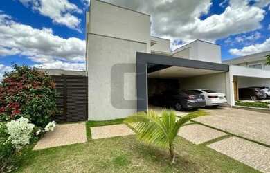 Imagem: A casa em condomínio possui 3 Dormitórios, 3 Banheiros, 4