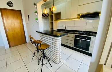 Imagem: O apartamento possui 2 Dormitórios, 1 Banheiro, 1 Vaga na garagem