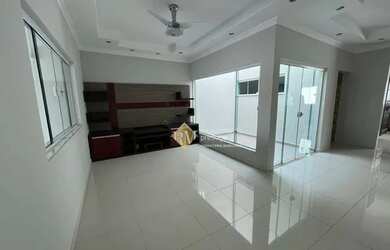 Imagem 4: Bela casa com ótima iluminação e ventilação disponível para locação...