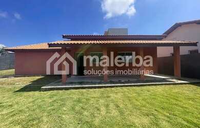 Imagem: A casa possui 3 Dormitórios, 1 Banheiro, 3 Vagas na garagem