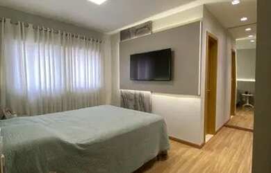 Imagem: O apartamento possui 3 Dormitórios, 1 Banheiro, 2 Vagas na