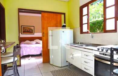 Imagem: O studio possui 1 Dormitório, 1 Banheiro, 1 Vaga na garagem