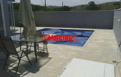 Imagem: A casa em condomínio possui 5 Dormitórios, 5 Banheiros, 4