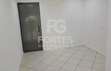 Imagem: O depósito possui 1 Vaga na garagem, 75m² de Área e está